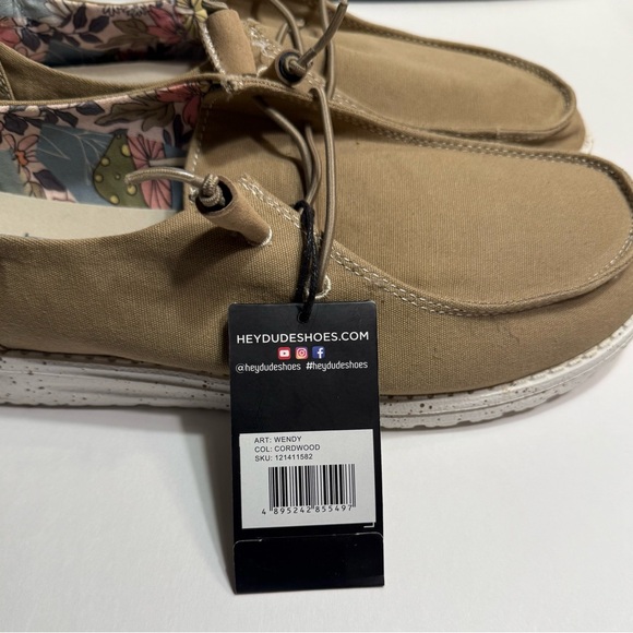NWT Women’s Hey Dude Wendy Cordwood Loafers Size 11 Mushroom/Floral Inside - Picture 6 of 8
